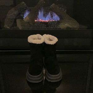 Zara Girl Boots, Faux Suede, Faux fur lining, Size 33 (1.5)